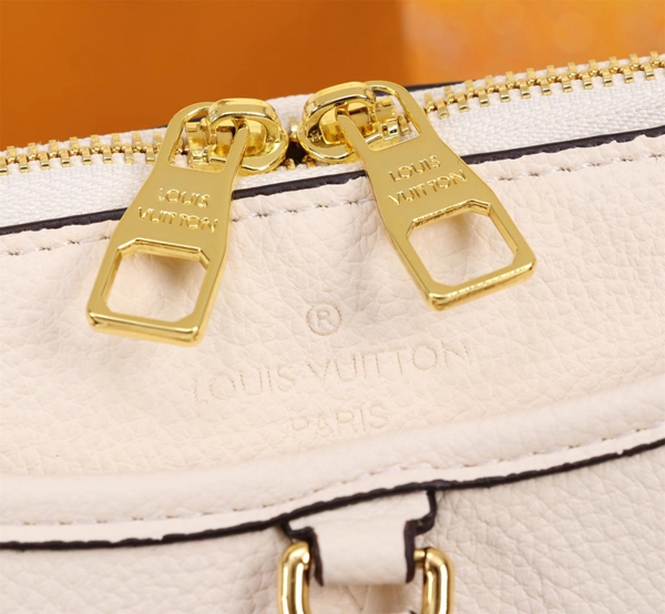 ルイヴィトンバッグ素材ディテール